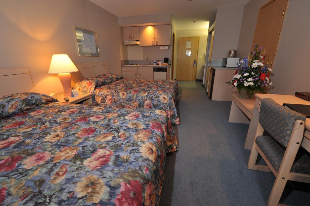 Shilo Inn Suites Hotel - Nampa Suites מראה חיצוני תמונה